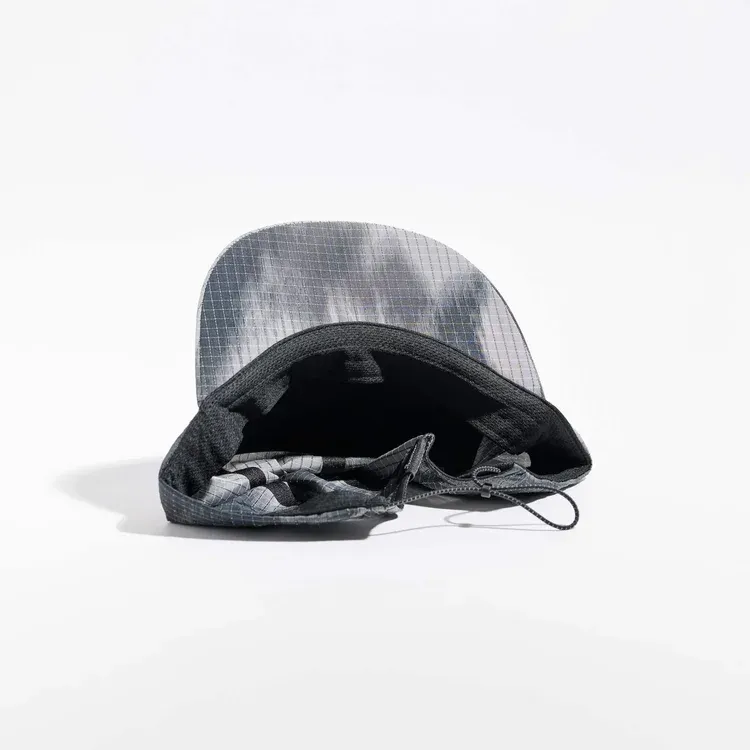 vaga-night-club-running-cap-black-grey-underneath.webp