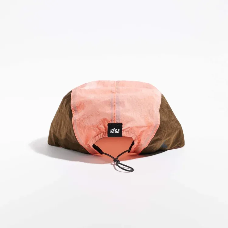 vaga-pacer-running-cap-flamered-coral-brown-back.webp