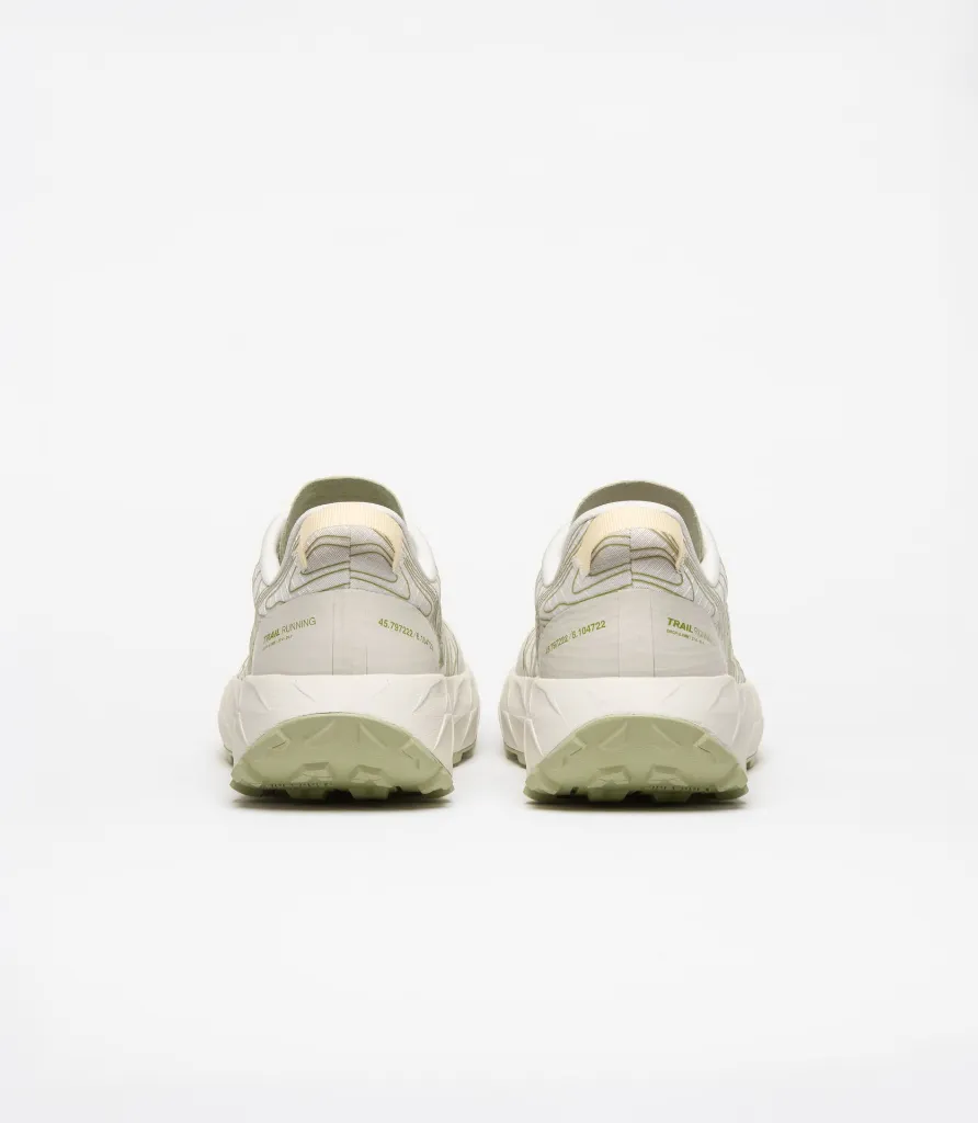 VEJA_PI4022347_back2.webp